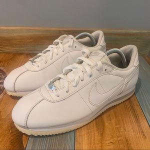 Nike Cortez '72 Women Sz 10 Leather Triple White Athletic Shoes 316418-113